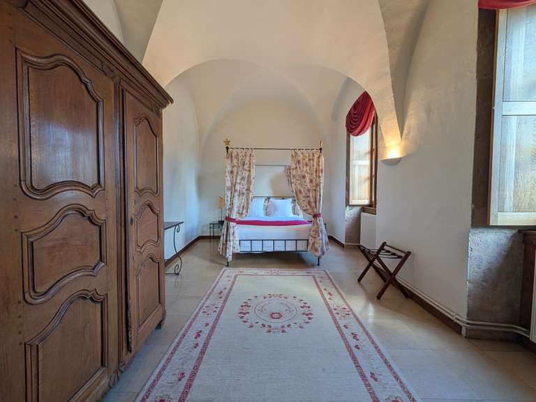 Maison Vignieu - 44 chambres - 5000m²