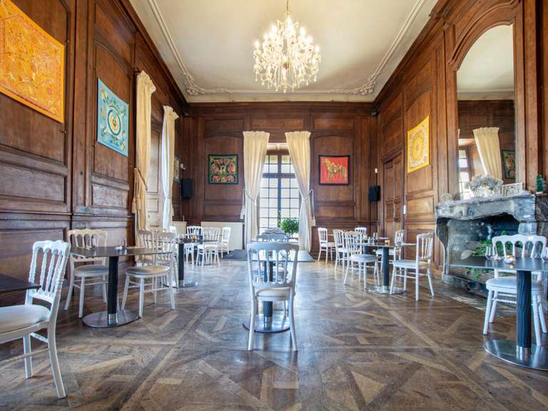 Maison Vignieu - 44 chambres - 5000m²