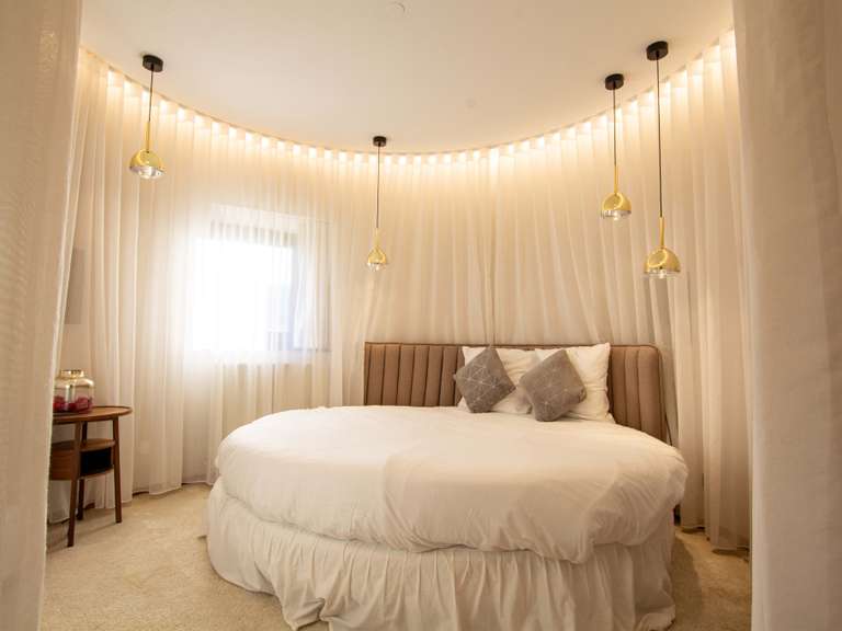 Maison Vignieu - 44 chambres - 5000m²