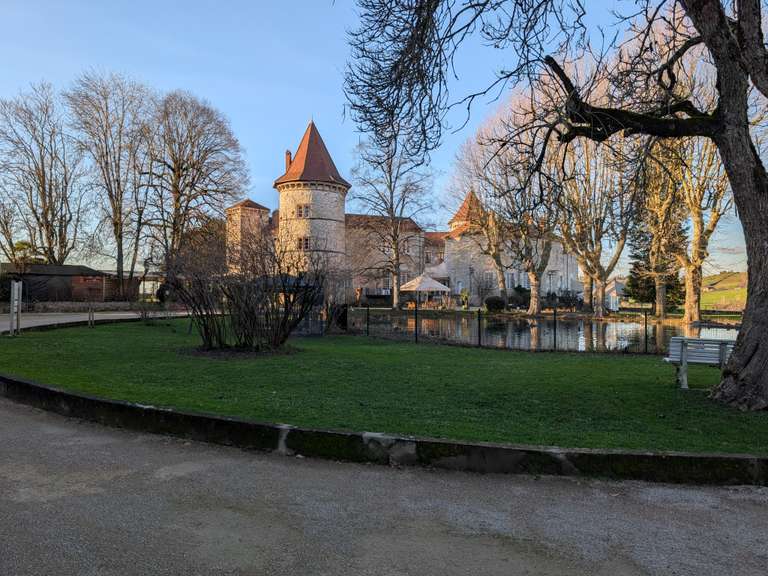 Maison Vignieu - 44 chambres - 5000m²