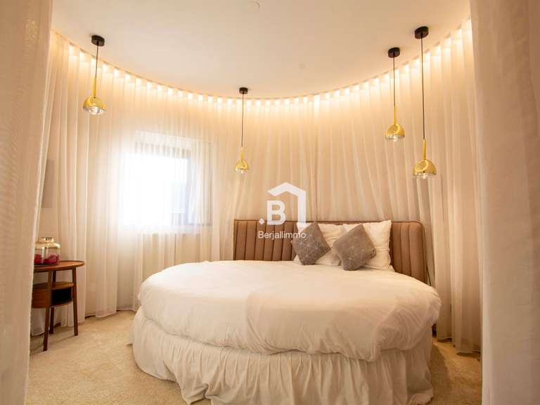 Maison Vignieu - 44 chambres - 5000m²