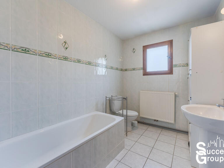 Villa Villars-les-Dombes - 12 chambres - 367m²