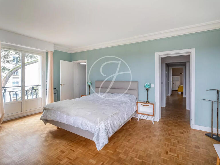 Apartment Ville-d'Avray - 4 bedrooms - 188m²