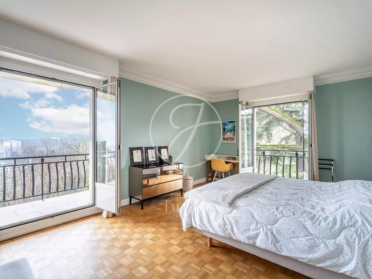 Apartment Ville-d'Avray - 4 bedrooms - 188m²