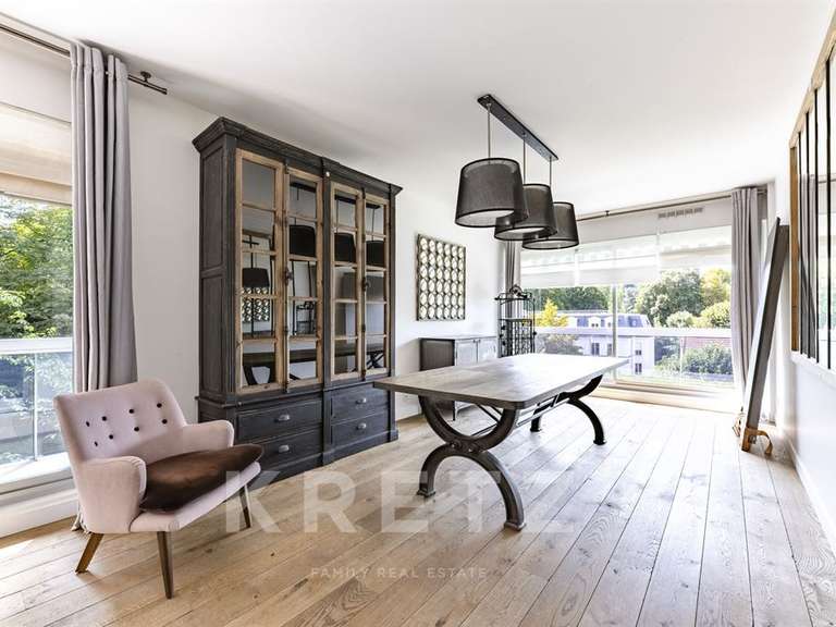 Appartement Ville-d'Avray - 3 chambres - 138m²