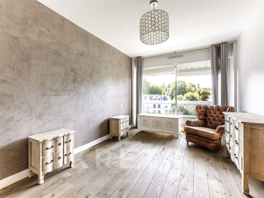 Apartment Ville-d'Avray