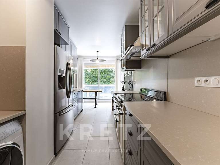 Appartement Ville-d'Avray - 3 chambres - 138m²