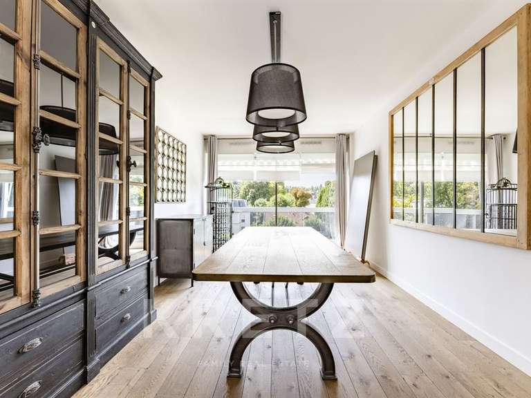 Appartement Ville-d'Avray - 3 chambres - 138m²