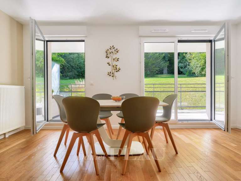 Apartment Ville-d'Avray - 4 bedrooms - 107m²