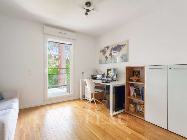 Apartment Ville-d'Avray - 4 bedrooms - 107m²