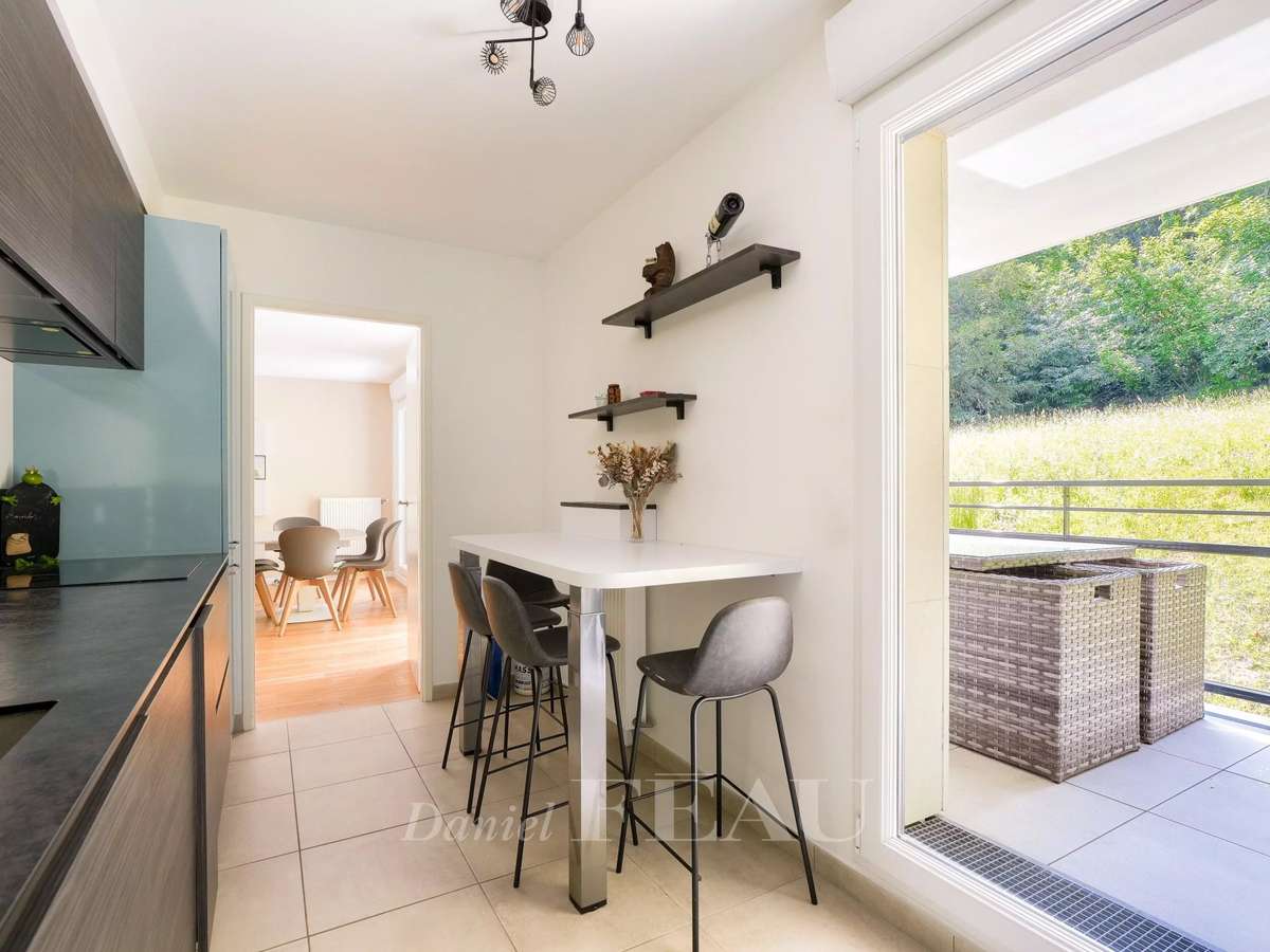 Apartment Ville-d'Avray