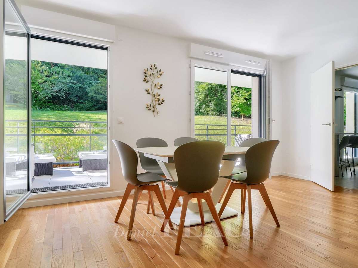 Apartment Ville-d'Avray