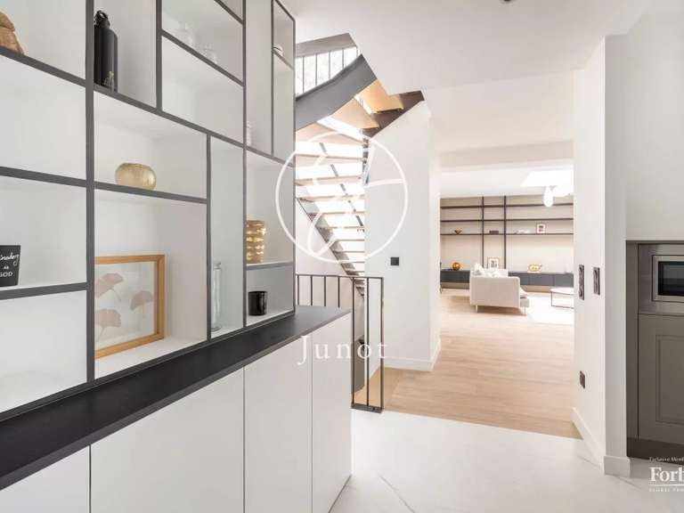 Apartment Ville-d'Avray - 4 bedrooms - 242m²