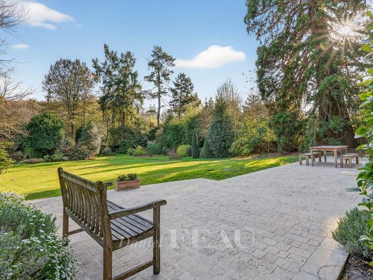 Maison Ville-d'Avray - 6 chambres - 254m²