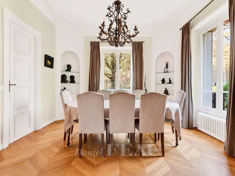 Maison Ville-d'Avray - 6 chambres - 254m²