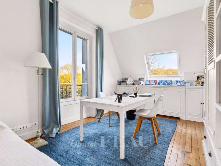 Maison Ville-d'Avray - 6 chambres - 254m²