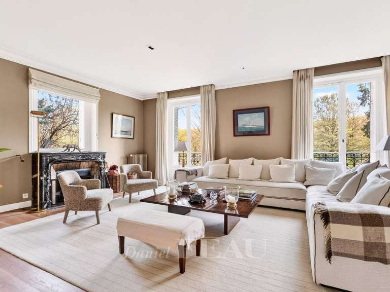 Maison Ville-d'Avray - 6 chambres - 254m²