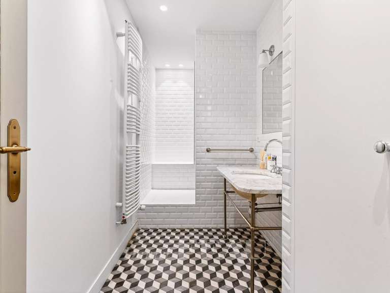 Maison Ville-d'Avray - 6 chambres - 254m²