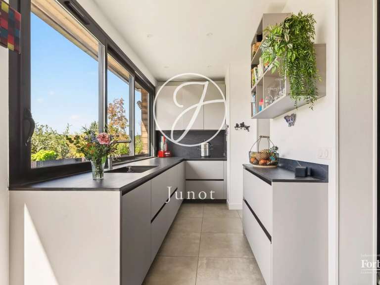 Maison Ville-d'Avray - 5 chambres - 197m²