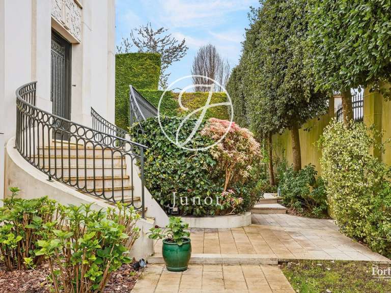 Maison Ville-d'Avray - 5 chambres - 550m²
