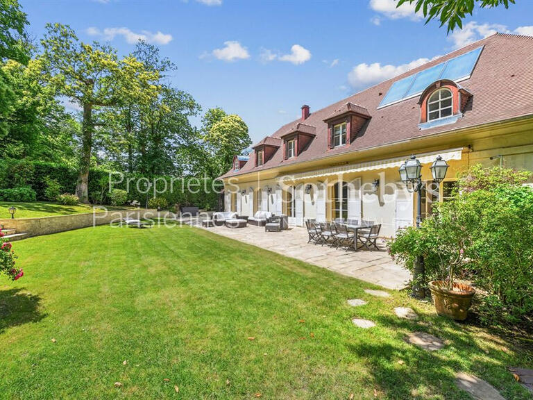 Propriété Ville-d'Avray - 4 chambres - 430m²