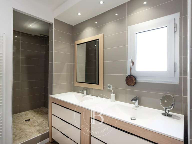 Appartement Ville-di-Pietrabugno - 4 chambres - 220m²