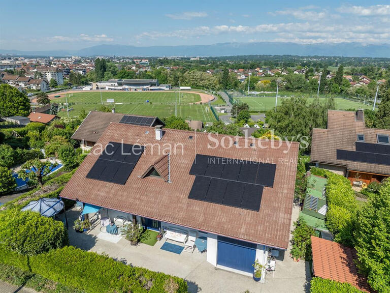 House Ville-la-Grand - 4 bedrooms - 180m²