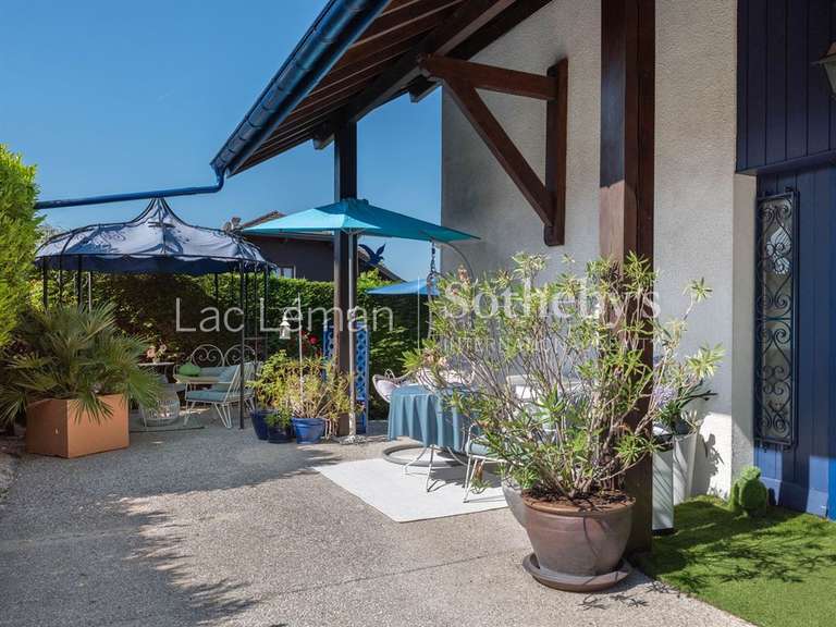 Maison Ville-la-Grand - 4 chambres - 180m²