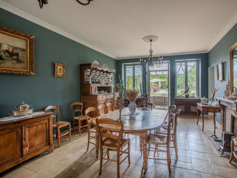 Maison Villecomte - 347m²