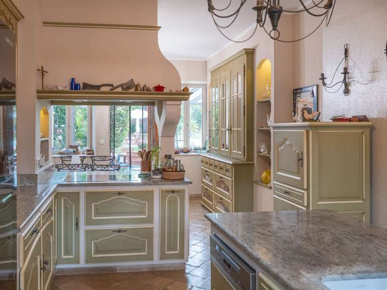 Maison Villecomte - 347m²