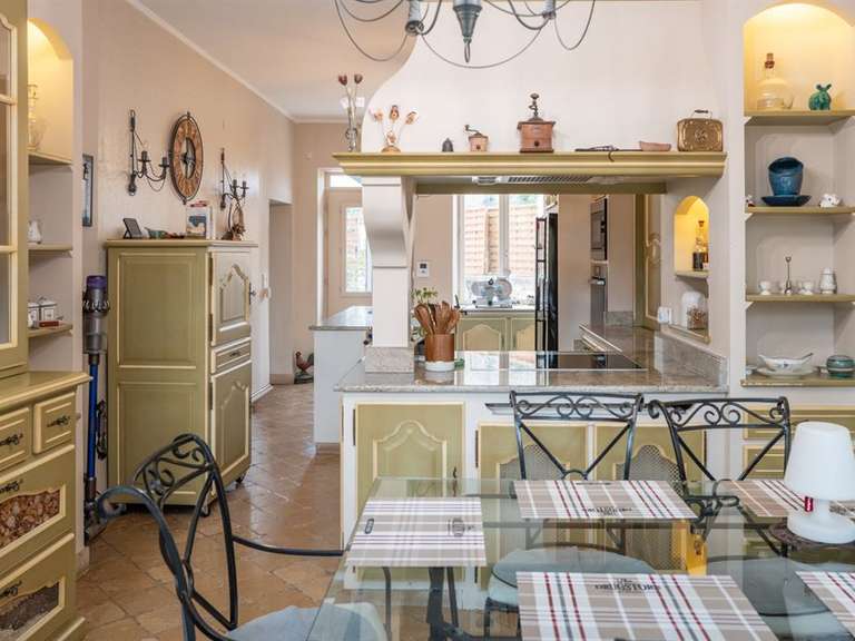 Maison Villecomte - 347m²