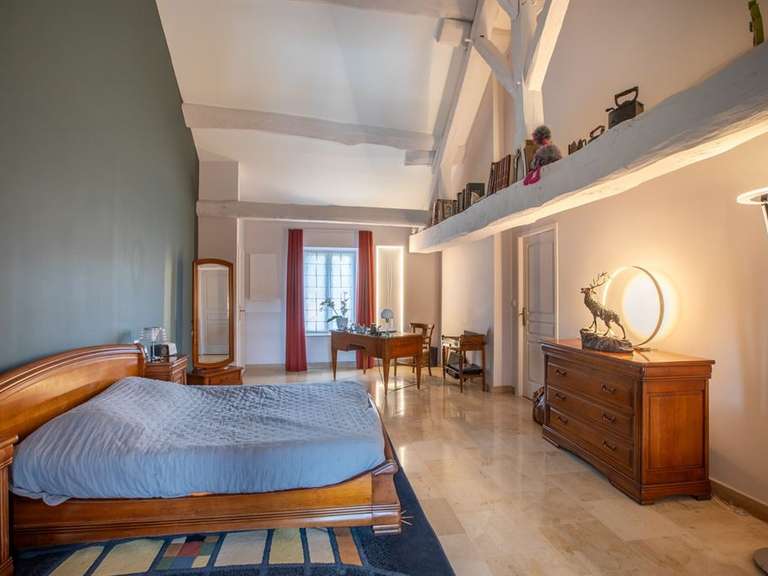 Maison Villecomte - 347m²