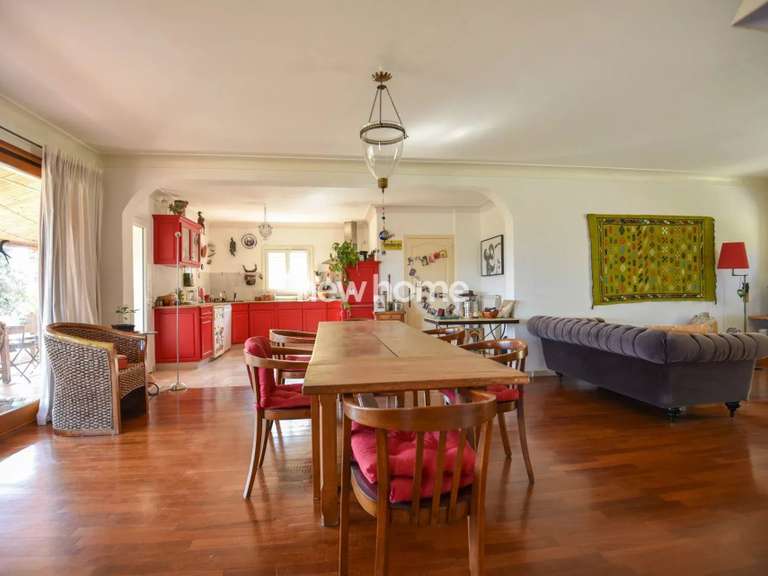 Maison Villecroze - 4 chambres - 241m²