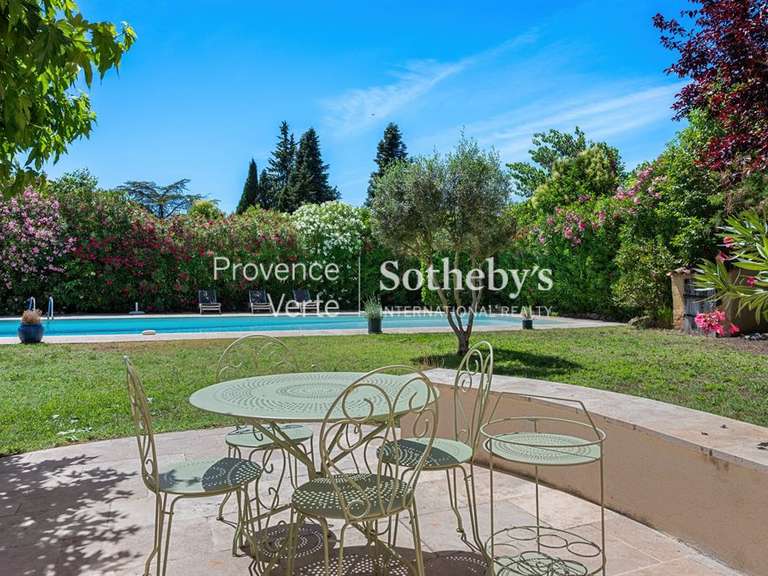 Maison Villecroze - 212m²