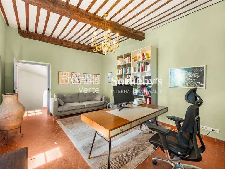Maison Villecroze - 212m²