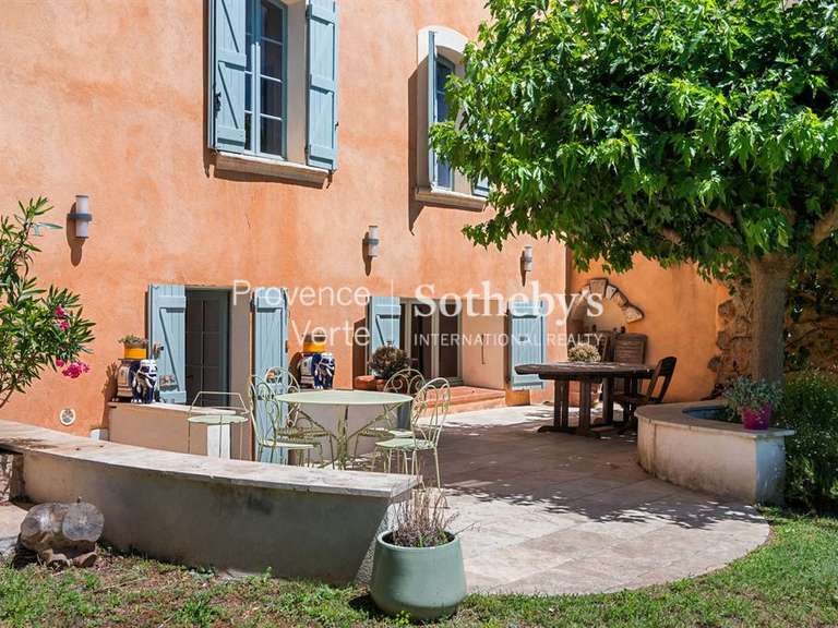 Maison Villecroze - 212m²