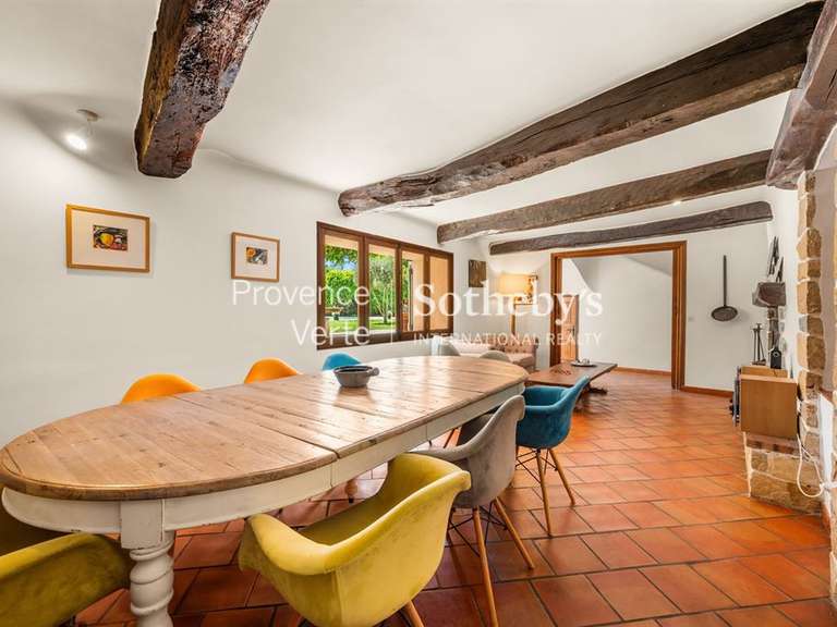 Maison Villecroze - 212m²