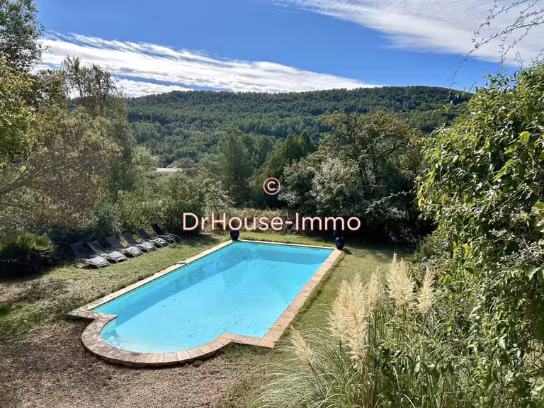 Villa Villecroze - 6 chambres - 180m²