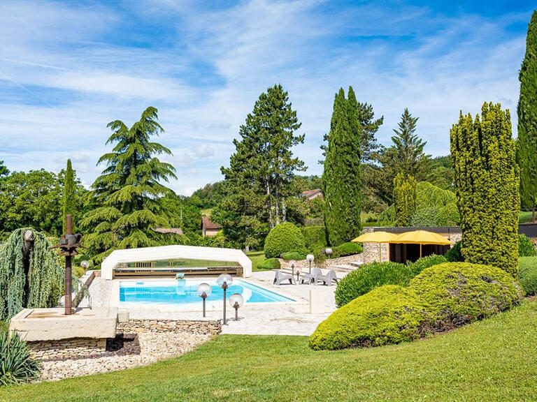 Maison Villefontaine - 5 chambres - 415m²