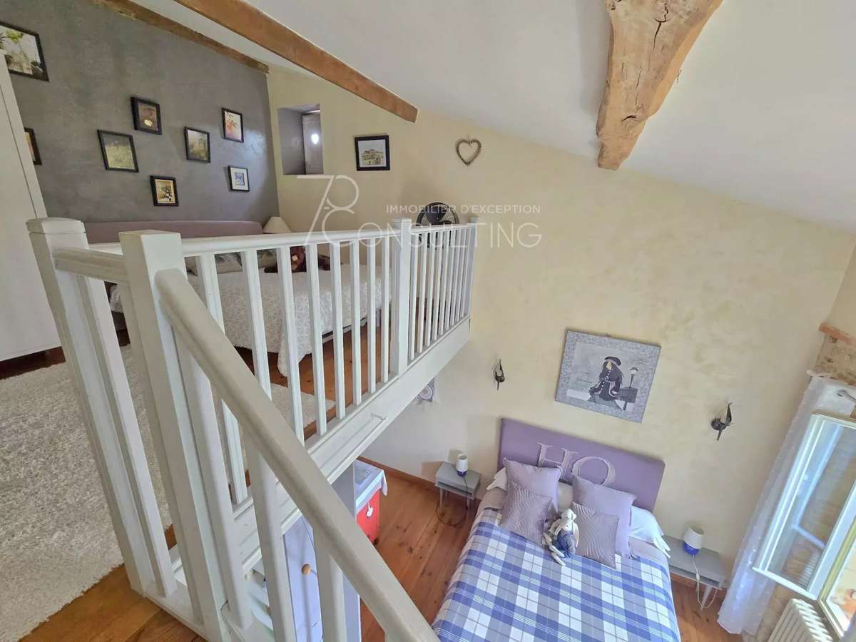 Unusual property Villefranche-de-Lauragais