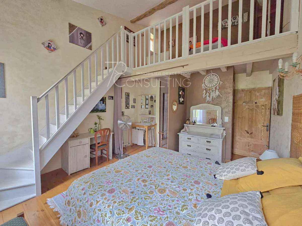 Unusual property Villefranche-de-Lauragais