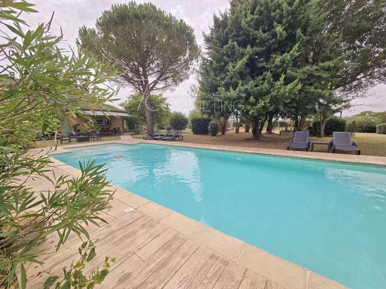 Bien atypique Villefranche-de-Lauragais - 900m²
