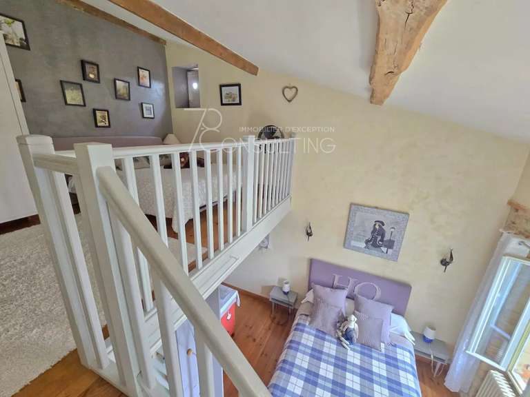 Bien atypique Villefranche-de-Lauragais - 900m²