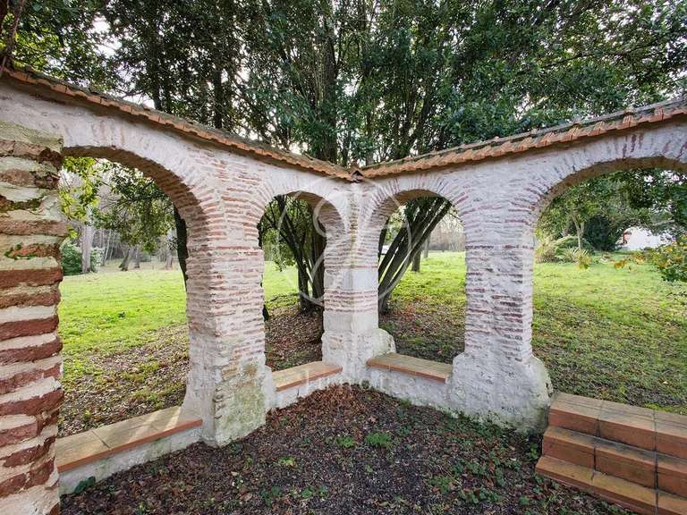 Castle Villefranche-de-Lauragais - 12 bedrooms - 900m²