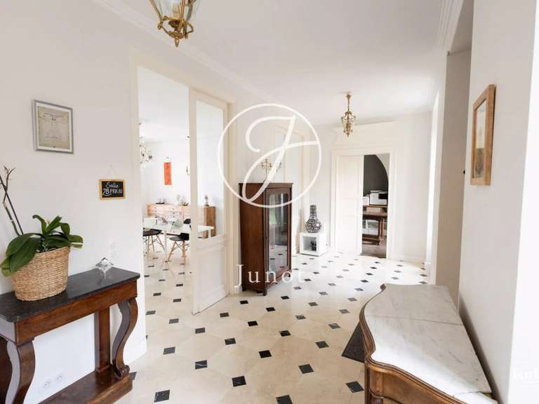 Château Villefranche-de-Lauragais - 12 chambres - 900m²