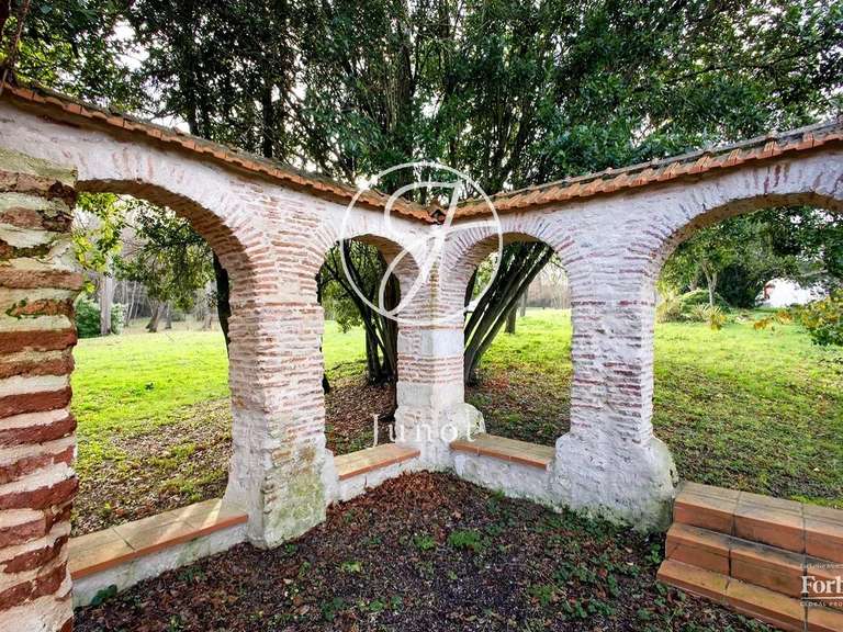 Château Villefranche-de-Lauragais - 12 chambres - 900m²