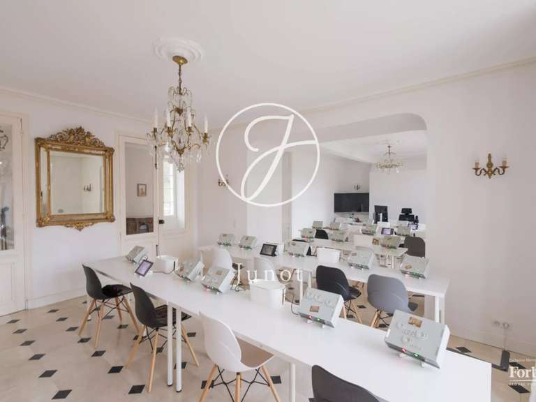 Château Villefranche-de-Lauragais - 12 chambres - 900m²