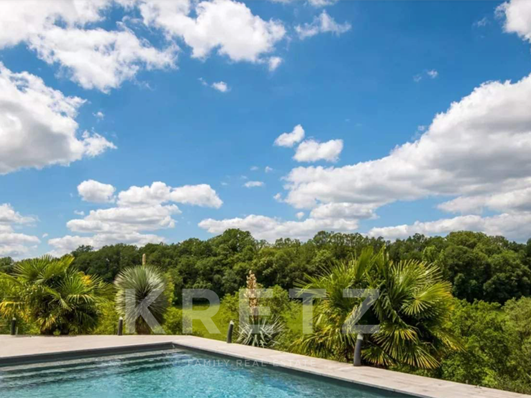 Maison Villefranche-de-Rouergue - 908m²