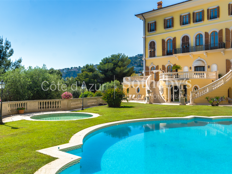 Maison Villefranche-sur-Mer - 11 chambres - 1797m²