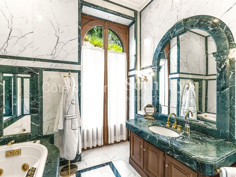 Maison Villefranche-sur-Mer - 11 chambres - 1797m²